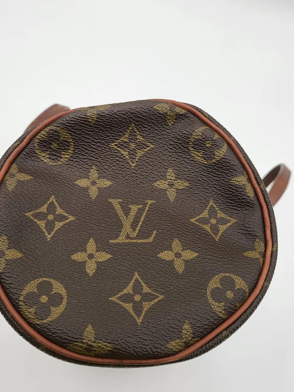 LOUIS VUITTON Monogram Papillon 26 Vintage, Auth.
